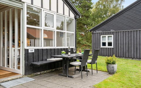 Julkil - 250M from the Sea: Dak, Huis, Huis, Verblijf, Siding, Landgoed, Oprit, Garden Gebouwen, Werf, Schuur