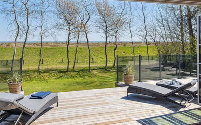 Engli - 90M from the Sea