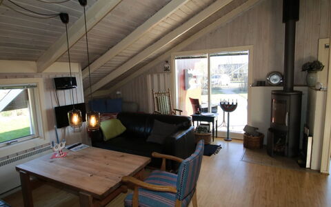 Akari - 400M from the Sea: Huis, Huis, Dak, Woongebied, Verblijf, Landgoed, Boerderij, Gazon, Landscaping, Siding