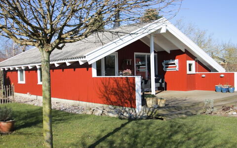 Akari - 400M from the Sea: Huis, Huis, Dak, Woongebied, Verblijf, Landgoed, Boerderij, Gazon, Landscaping, Siding