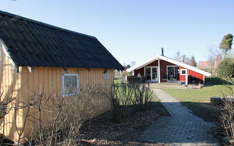 Akari - 400M from the Sea: Huis, Huis, Dak, Woongebied, Verblijf, Landgoed, Boerderij, Gazon, Landscaping, Siding
