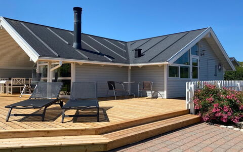 Odin - 200M from the Sea: Dak, Land Lot, Verblijf, Huis, Landelijk Gebied, Schuur, Siding, Garden Gebouwen, Blokhut, Hut