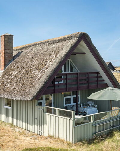 Inra - 400M from the Sea
