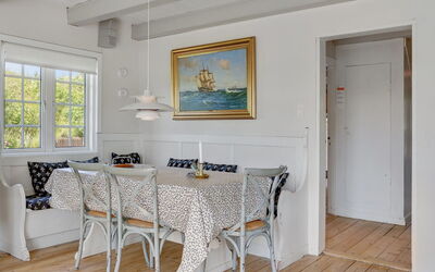 Mattias - 100M from the Sea