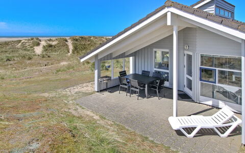 Wikar - 50M from the Sea: Architectuur, Dak, Huis, Samengesteld Materiaal, Daylighting, Siding, Oprit
