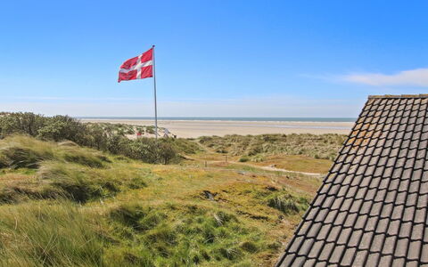 Wikar - 50M from the Sea: Architectuur, Dak, Huis, Samengesteld Materiaal, Daylighting, Siding, Oprit