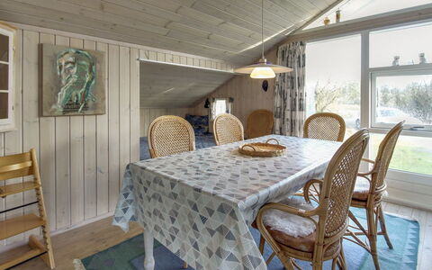 Klint - 1.7Km from the Sea: Dak, Huis, Land Lot, Huis, Verblijf, Landgoed, Garden Gebouwen, Schaduw, Blokhut, Landscaping