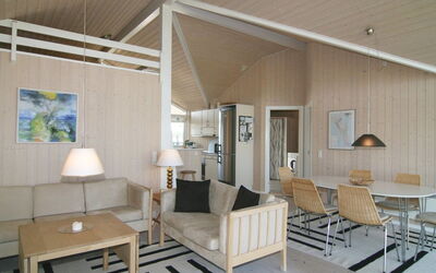 Fransiske - 800M from the Sea
