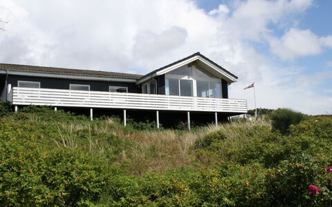 Ute - 200M from the Sea: Woongebied, Dak, Voorstad, Oprit, Landgoed, Schoorsteen