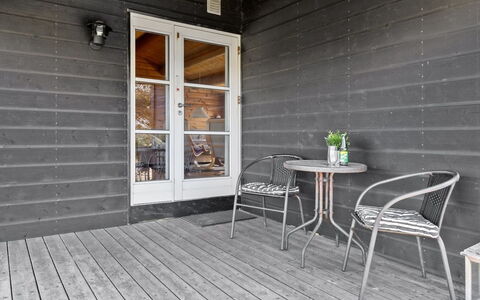 Anton - 1.5Km from the Sea: Verblijf, Huis, Huis, Dak, Veranda, Landgoed, Siding, Garden Gebouwen, Boerderij, Werf