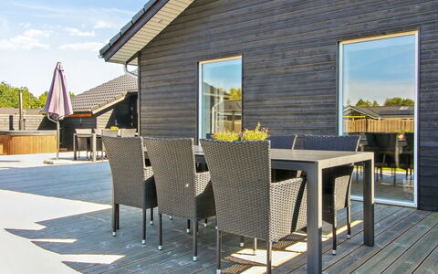 Anuk - 2.3Km from the Sea: Gras, Grasland, Landschap, Ecoregio, Plain, Plantengemeenschap, Land Lot, Buitenmeubels, Prairie, Shrubland