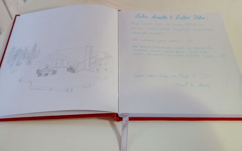 Keke - 2.5Km from the Sea: Struik, Stedelijk Ontwerp, Groundcover, Steen, Appartement, Landgoed, Metselwerk, Balkon, Landscaping