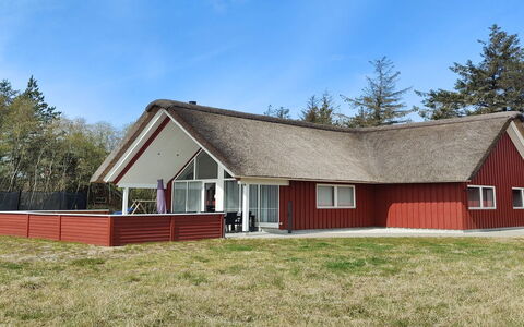 Lima - 3.5Km from the Sea: Dak, Huis, Land Lot, Huis, Verblijf, Landgoed, Garden Gebouwen, Schaduw, Blokhut, Landscaping