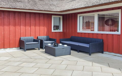 Lima - 3.5Km from the Sea: Dak, Huis, Land Lot, Huis, Verblijf, Landgoed, Garden Gebouwen, Schaduw, Blokhut, Landscaping