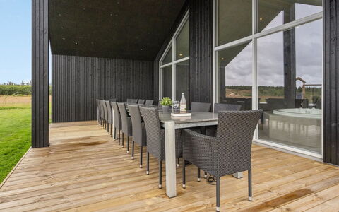 Fridel - 4Km from the Sea: Hout, Houten Vloer, Flooring, Verdieping, Plank, Hardwood, Plafond, Dek, Veranda, Beits