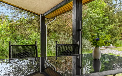 Saxi - 2.6Km from the Sea: Meubilair, Interieur Ontwerp, Stoel, Flooring, Tafel, Toevlucht, Verdieping, Plafond, Kamer, Eco Hotel