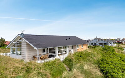 Gudmar - 500M from the Sea