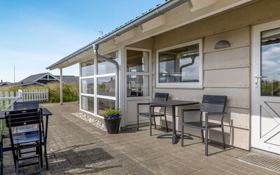 Gudmar - 500M from the Sea