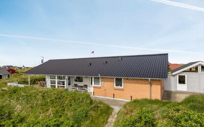 Gudmar - 500M from the Sea