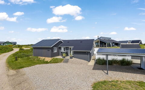 Mikka - 450M from the Sea: Dak, Land Lot, Verblijf, Huis, Landelijk Gebied, Schuur, Siding, Garden Gebouwen, Blokhut, Hut