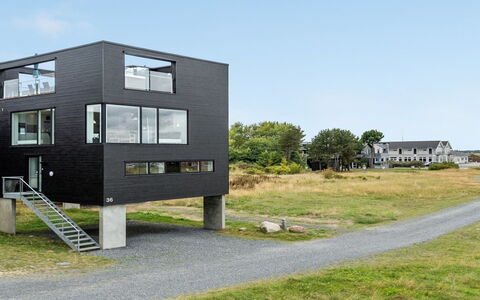 Leto - 2Km from the Sea: Gras, Huis, Dak, Huis, Verblijf, Struik, Land Lot, Landelijk Gebied, Boerderij, Groundcover