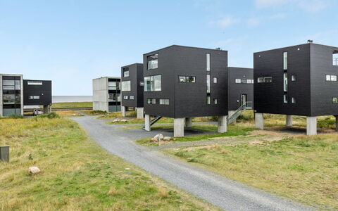 Leto - 2Km from the Sea: Gras, Huis, Dak, Huis, Verblijf, Struik, Land Lot, Landelijk Gebied, Boerderij, Groundcover