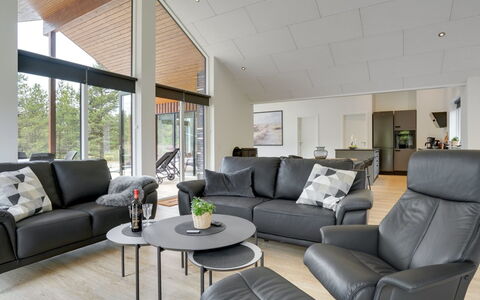 Heidi - 1Km from the Sea: Meubilair, Interieur Ontwerp, Flooring, Bankstel, Woonkamer, Verdieping, Huis, Appartement