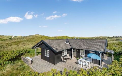 Aise - 75M from the Sea: Dak, Land Lot, Verblijf, Huis, Landelijk Gebied, Schuur, Siding, Garden Gebouwen, Blokhut, Hut