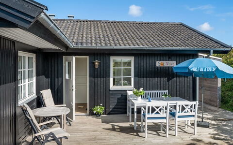 Aise - 75M from the Sea: Dak, Land Lot, Verblijf, Huis, Landelijk Gebied, Schuur, Siding, Garden Gebouwen, Blokhut, Hut