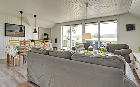 Brunon - 1.5Km from the Sea: Hout, Bankstel, Verblijf, Hardwood, Woonkamer, Houten Vloer, Plank, Slaapbank, Keuken En Eettafel