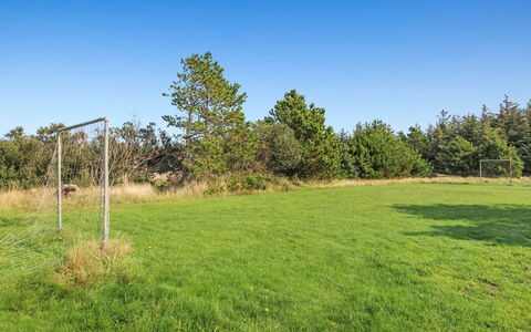 Liska - 1Km from the Sea: Gras, Huis, Dak, Huis, Verblijf, Struik, Land Lot, Landelijk Gebied, Boerderij, Groundcover