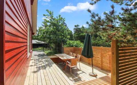 Svenja - 600M from the Sea: Hout, Hardwood, Beits, Plank, Dek, Samengesteld Materiaal, Houten Vloer, Verblijf, Siding, Schaduw