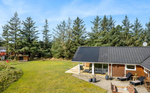 Anisette - 1Km from the Sea: Dak, Land Lot, Verblijf, Huis, Landelijk Gebied, Schuur, Siding, Garden Gebouwen, Blokhut, Hut