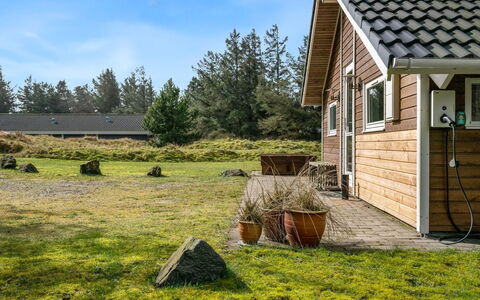 Anisette - 1Km from the Sea: Dak, Land Lot, Verblijf, Huis, Landelijk Gebied, Schuur, Siding, Garden Gebouwen, Blokhut, Hut
