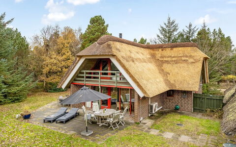 Alfons - 600M from the Sea: Landgoed, Schaduw, Oprit, Boerderij