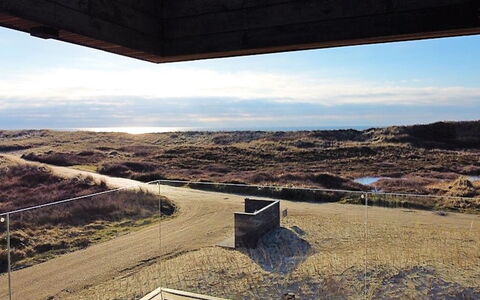 Caterina - 100M from the Sea: Struik, Stedelijk Ontwerp, Groundcover, Steen, Appartement, Landgoed, Metselwerk, Balkon, Landscaping
