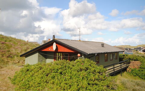 Bonde - from the Sea: Hout, Dak, Architectuur, Huis, Huis, Verblijf, Siding, Hardwood, Helling, Landgoed