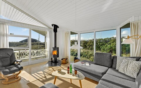 Thorgny - from the Sea: Interieur Ontwerp, Meubilair, Huis, Flooring, Verdieping, Plafond, Woonkamer, Appartement, Bankstel