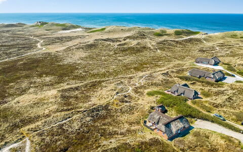 Slava - 250M from the Sea: Dak, Land Lot, Verblijf, Huis, Landelijk Gebied, Schuur, Siding, Garden Gebouwen, Blokhut, Hut