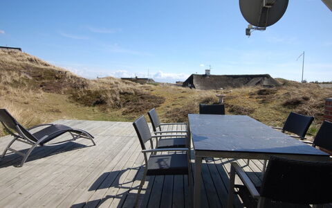 Edvard - 400M from the Sea: Dak, Huis, Huis, Verblijf, Siding, Landgoed, Oprit, Garden Gebouwen, Werf, Schuur