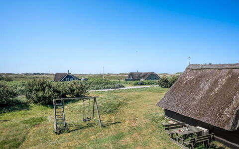 Franciska - 800M from the Sea: Dak, Land Lot, Verblijf, Huis, Landelijk Gebied, Schuur, Siding, Garden Gebouwen, Blokhut, Hut