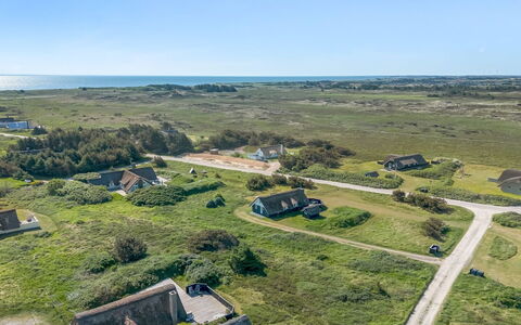 Franciska - 800M from the Sea: Dak, Land Lot, Verblijf, Huis, Landelijk Gebied, Schuur, Siding, Garden Gebouwen, Blokhut, Hut