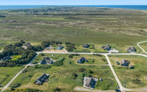 Franciska - 800M from the Sea: Dak, Land Lot, Verblijf, Huis, Landelijk Gebied, Schuur, Siding, Garden Gebouwen, Blokhut, Hut