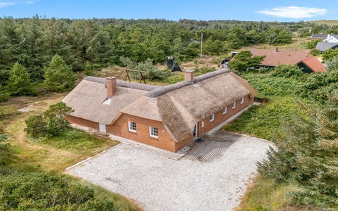 Seppo - 900M from the Sea: Dak, Land Lot, Verblijf, Huis, Landelijk Gebied, Schuur, Siding, Garden Gebouwen, Blokhut, Hut