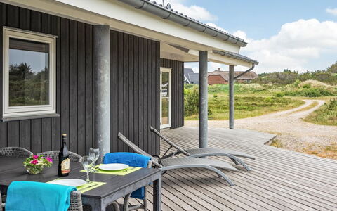 Luzia - 1.2Km from the Sea: Huis, Dak, Huis, Verblijf, Schuur, Garden Gebouwen, Siding, Werf, Blokhut, Hut