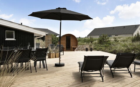 Rolfkarl - 500M from the Sea: Verblijf, Schuur, Hut, Boerderij, Prairie, Keet, Schuur, Blokhut, Garden Gebouwen