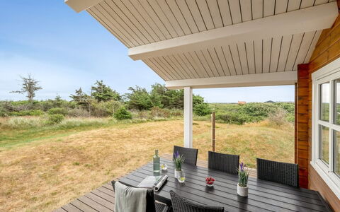 Herfrid - 600M from the Sea: Gras, Huis, Dak, Huis, Verblijf, Struik, Land Lot, Landelijk Gebied, Boerderij, Groundcover