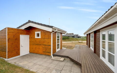Herfrid - 600M from the Sea: Gras, Huis, Dak, Huis, Verblijf, Struik, Land Lot, Landelijk Gebied, Boerderij, Groundcover