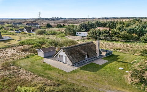 Hemfrith - 800M to the Fjord: Hout, Huis, Verblijf, Huis, Dak, Landelijk Gebied, Siding, Blokhut, Garden Gebouwen, Hardwood