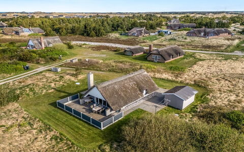 Hemfrith - 800M to the Fjord: Hout, Huis, Verblijf, Huis, Dak, Landelijk Gebied, Siding, Blokhut, Garden Gebouwen, Hardwood
